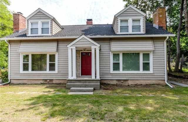 953 Greenville Avenue photos photos