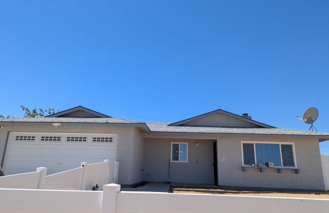 Spacious 3 Bedroom 2 Bath Home Available For Immediate Move In...Rent $1800...Sec Dep $1800 photos photos