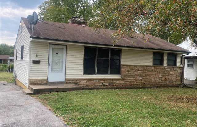 6 Mercury Drive - 6 Mercury Drive, Florissant, MO 63031