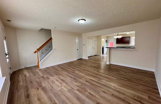 Townhouse for Rent in Beacon Hill Gallery 3