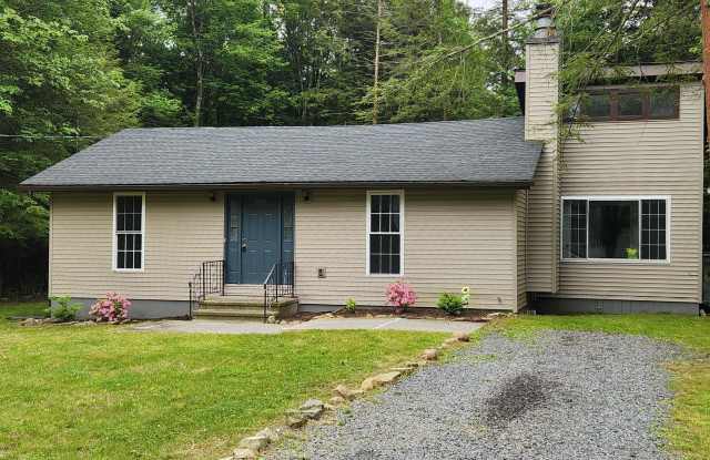 3122 Sycamore Lane - 3122 Sycamore, Monroe County, PA 18346