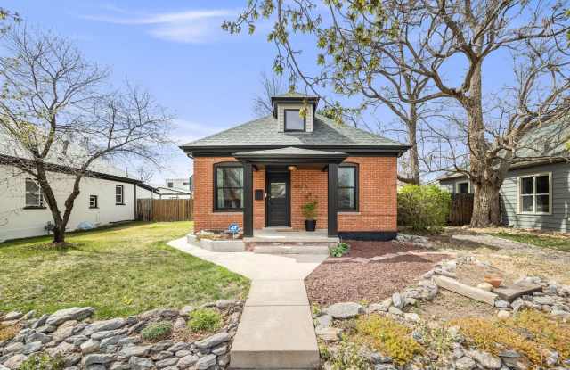 Charming 2BR House in Denver photos photos