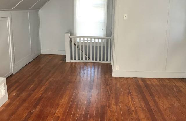 MOVE-IN SPECIAL!!!  1/2 OFF 1ST MONTH OF RENT Gallery 3