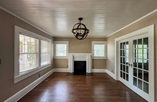 Gorgeous 4 Bed, 3 Bath Haymount Home Gallery 4