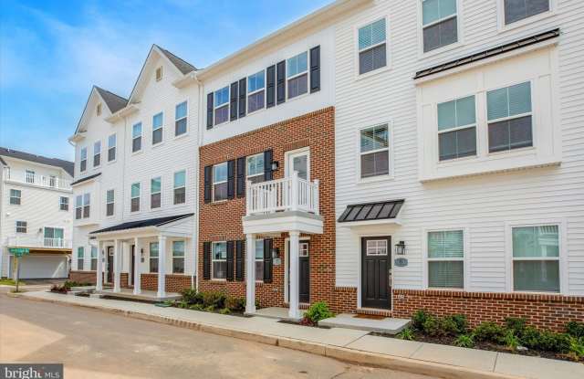 7 ATKINS Drive - 7 Atkins Drive, Bridgeport, PA 19405