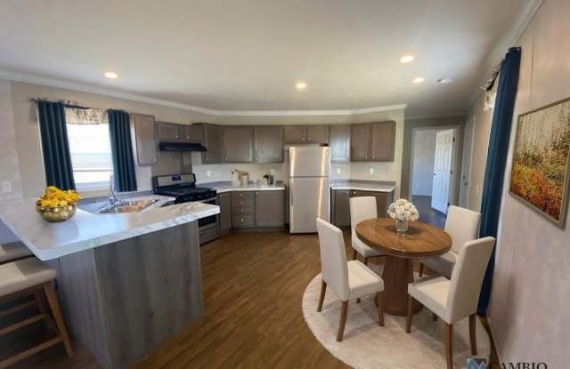 27 Bradley Lane - 27 Bradley Lane, West Branch, IA 52358 27 Bradley Lane - 27 Bradley Lane, West Branch, IA 52358