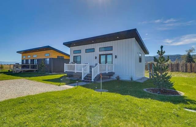 1030 Farmhouse Lane - 1030 photos photos