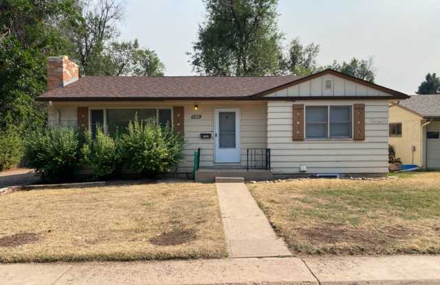 STUDENTS WELCOME! Ranch Home w/ Finished Basement, Fenced Yard and Two Kitchens - 415 Alpert Avenue, Fort Collins, CO 80525