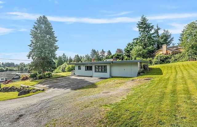 Martha Lake view | 3 bed / 2 bath Lynnwood rambler photos photos Martha Lake view | 3 bed / 2 bath Lynnwood rambler photos photos