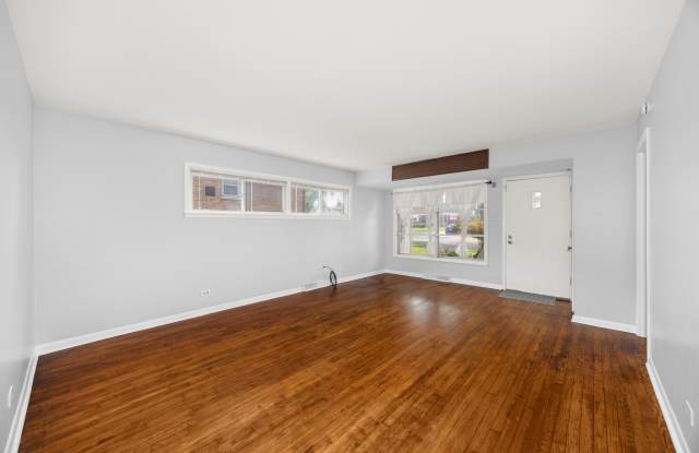 17141 Highland Avenue Gallery 2