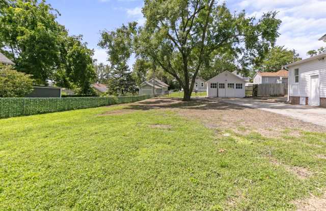 2320 N 63rd St photos photos
