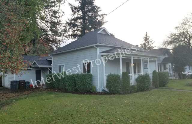 Super Cute 2bd Ranch Style Hillsboro home w/Garage, w/d hookups and yard! photos photos Super Cute 2bd Ranch Style Hillsboro home w/Garage, w/d hookups and yard! photos photos