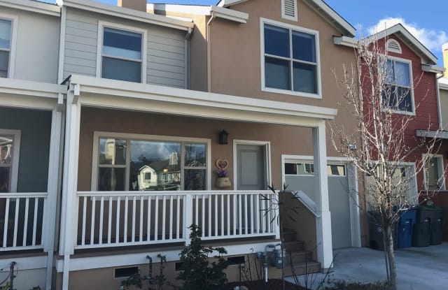 448 Lindberg Circle - 448 Lindberg Circle, Petaluma, CA 94952