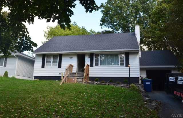 135 Somerset Road - 135 Somerset Road, Syracuse, NY 13224