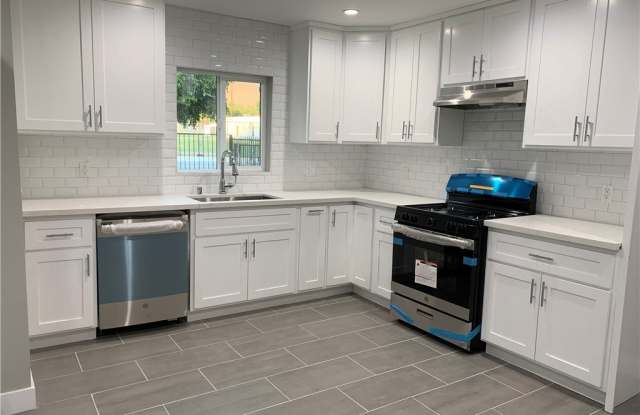 13613 Eldridge Avenue Gallery 2