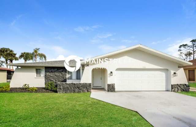 1318 Arrow Street photos photos