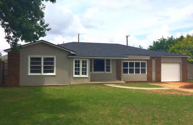 Recently Updated 3/2/1 with 2 Large Living Areas photos photos Recently Updated 3/2/1 with 2 Large Living Areas photos photos