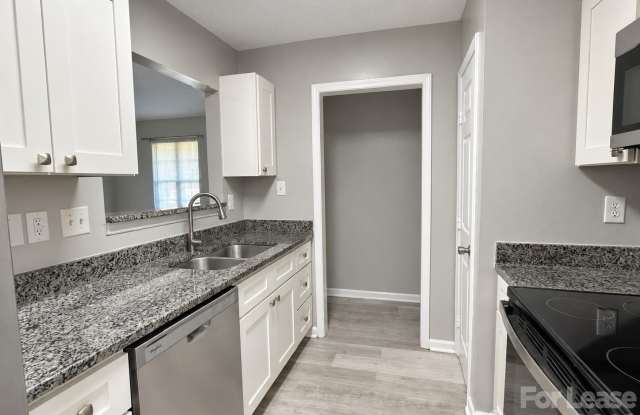 1302 Eagles Landing Drive Gallery 2