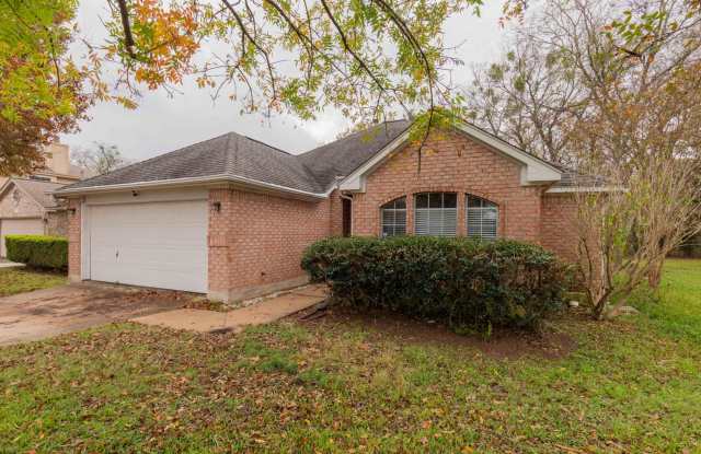 Charming 3 Bed 2 Bath Brick Family Home photos photos