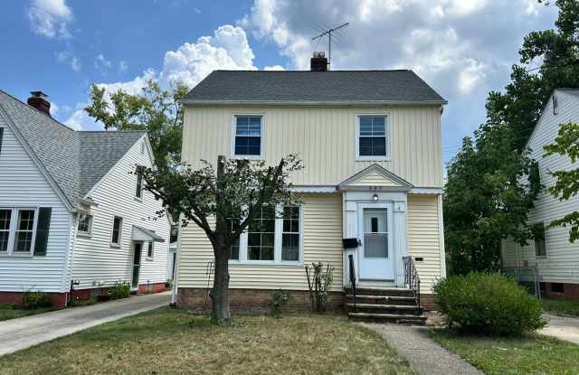 3 Bedroom, 1.5 Bath For Rent in Cleveland Heights photos photos