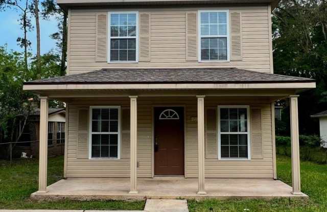 2108 TALLADEGA Road Gallery 1