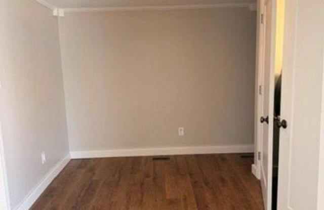 10123 Saint Katherine Gallery 4