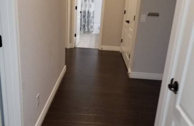 3221 E Wisteria Pl Gallery 2