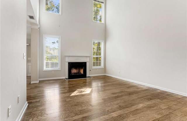 424 Kensington Parc Way Gallery 3