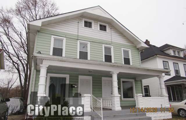 2318 N Capitol Ave photos photos