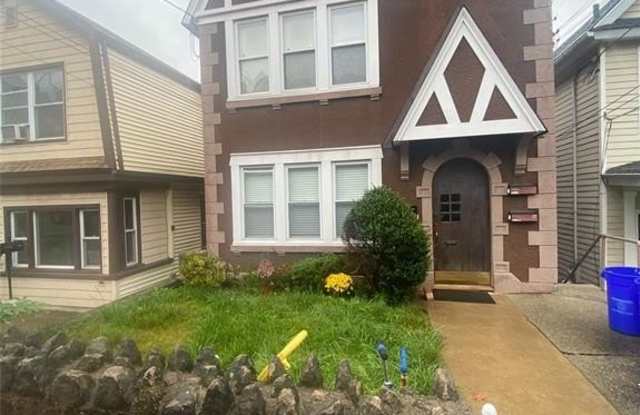 11 Beverly Place 3 photos photos