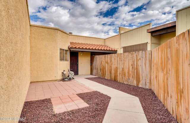 Charming  Affordable 2 Bedroom 2 Bath Townhome in the Northwest photos photos