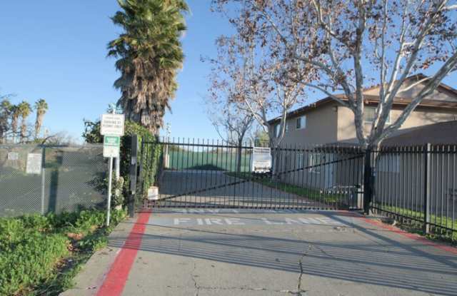 1214 Sycamore Drive Gallery 2