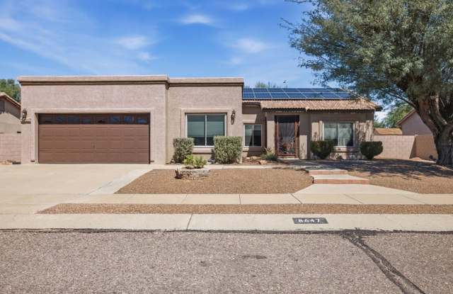 Spacious 4-Bedroom Home with Solar, Gourmet Kitchen & Backyard Oasis! Gallery 1