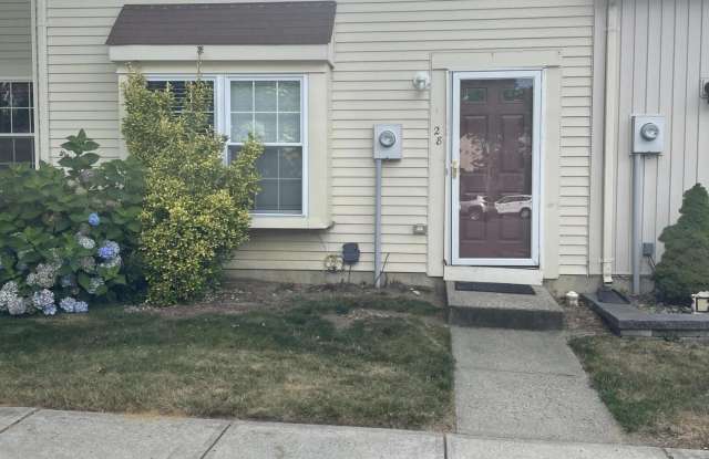 28 Berkeley Place - 28 Berkeley Place, Eatontown, NJ 07724