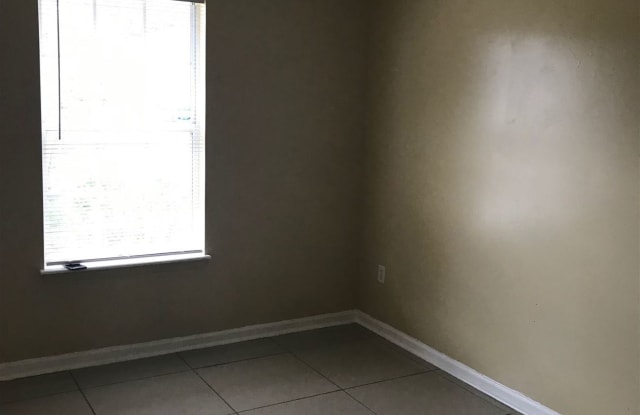 4228 Lindy Trl - 4228 Lindy Trl, Jacksonville, FL 32210