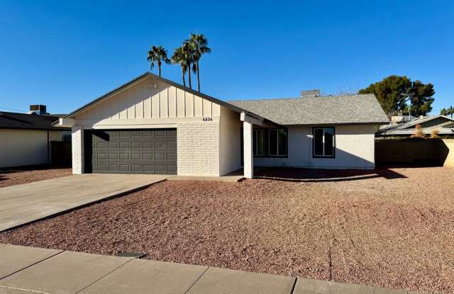 Newly Renovated 3 bedroom 2 bathroom House In Tempe. Private Pool With Pool Service Included photos photos