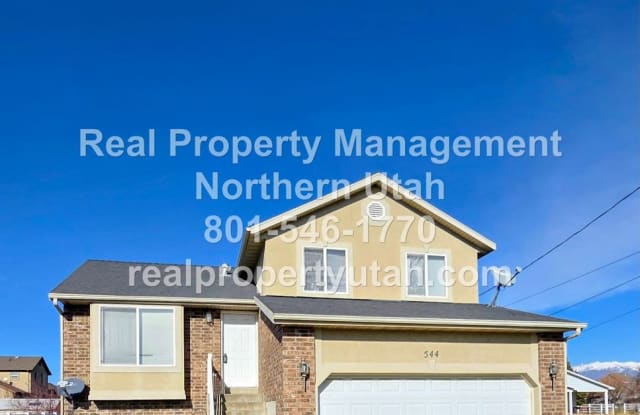 4 Bed 3 Bath Syracuse Home Available! photos photos