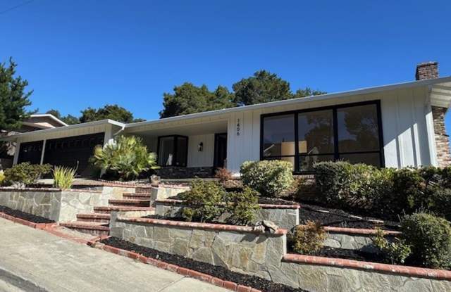 Beautiful home in Laurel Wood photos photos