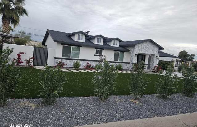 2817 N 71ST Place photos photos