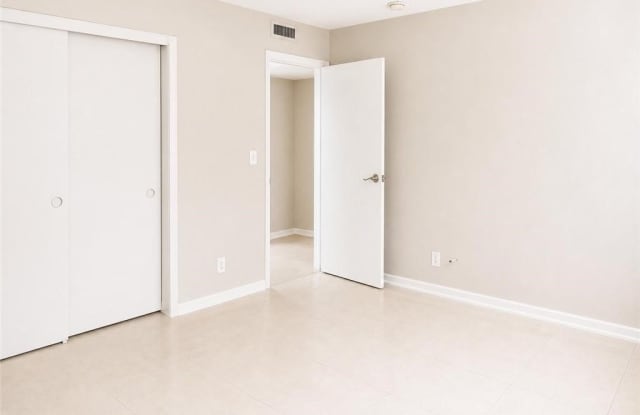 5410 16th Pl SW Gallery 4