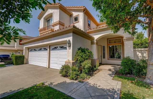 17 Festivo - 17 Festivo, Irvine, CA 92606