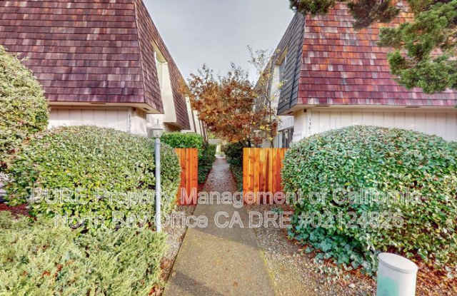 1300 Slater Street (1-4) photos photos