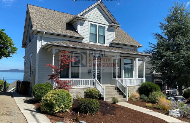 2611 N 30th St - 2611 North 30th Street, Tacoma, WA 98407