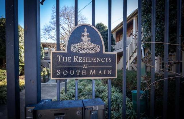 384 MULBERRY St photos photos
