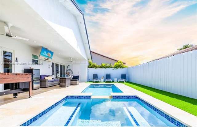 14354 SW 113th Ter # 14354 MIAMI, FL 33186 photos photos