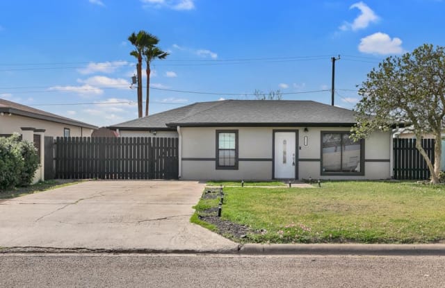 1745 North Shore - 1745 North Shore Drive, Port Isabel, TX 78578