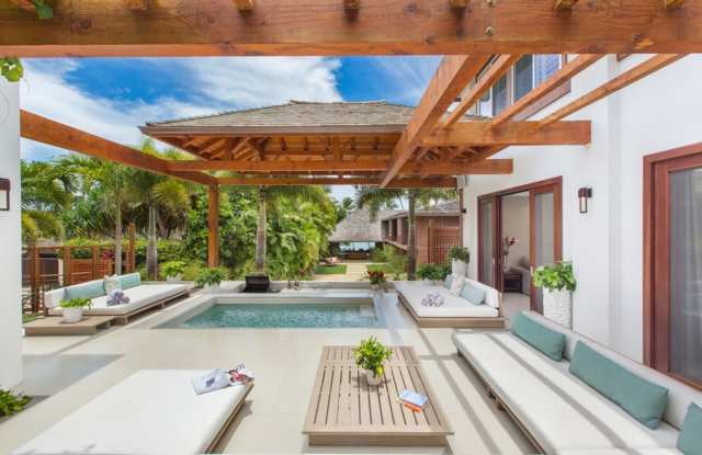 Diamond Head Villa: Luxury Gold Coast Retreat w/ Pool, Jacuzzi & Beach Access photos photos