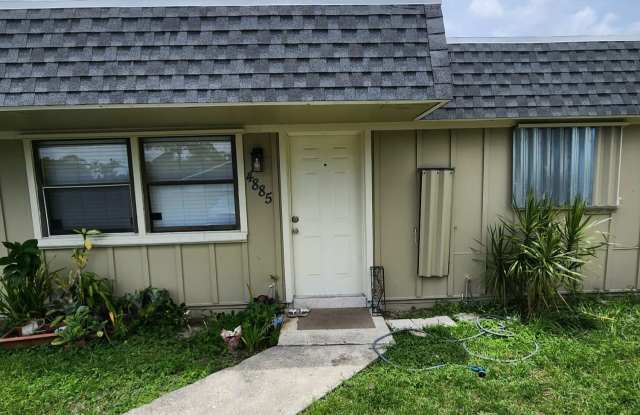 4885 Orlando Avenue photos photos