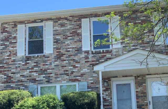 4 Bedroom 2.5 half Bath Townhouse photos photos