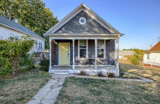 Charming 2 Bedroom Just Minutes from the Old Market!! photos photos Charming 2 Bedroom Just Minutes from the Old Market!! photos photos